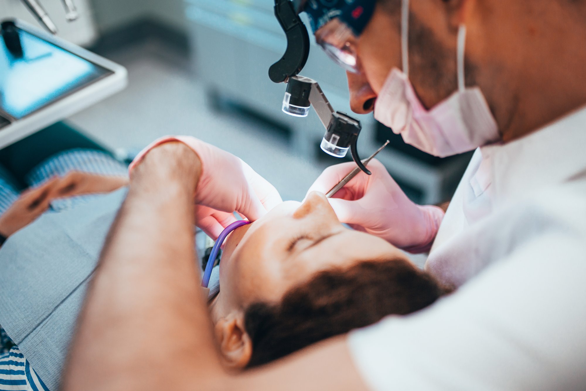 Is My Tooth Pain From a Sinus Infection? How to Tell | Beverly Hills Cosmetic Dentistry